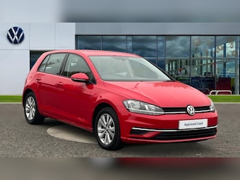 Volkswagen - Golf