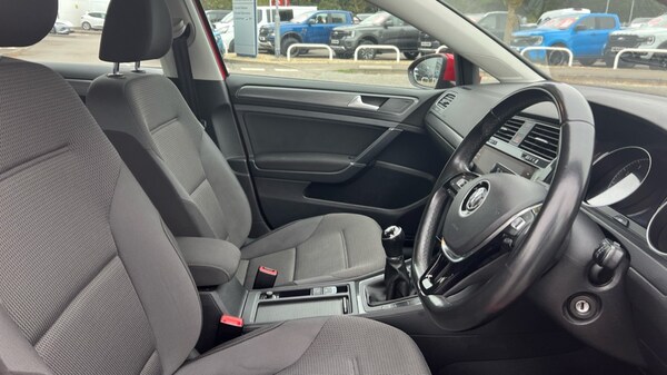 Used Volkswagen Golf 2017 for sale - 76145963: Photo 26