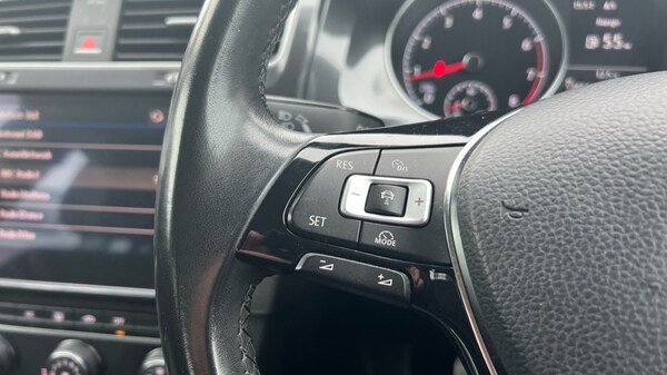 Used Volkswagen Golf 2017 for sale - 76145963: Photo 31