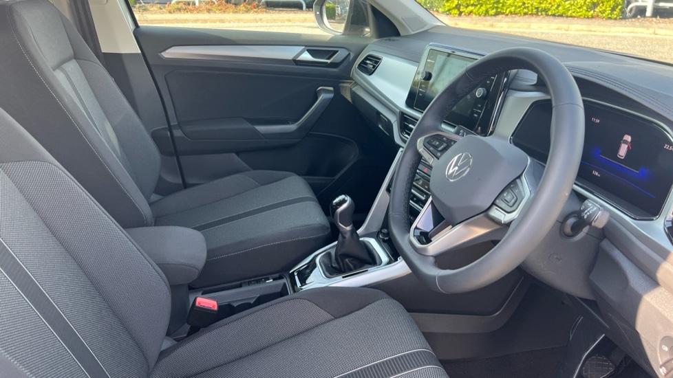 Used Volkswagen T-Roc 2025 for sale - 76501543: Photo 26