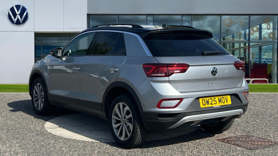 Used Volkswagen T-Roc 2025 for sale - 76501543: Photo 3