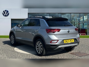 Used Volkswagen T-Roc 2025 for sale - 76501543: Photo