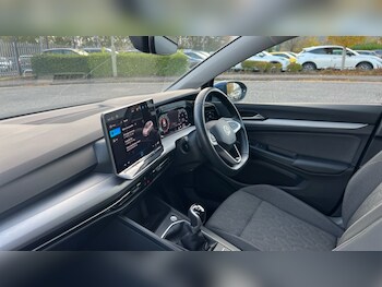 Used Volkswagen Golf 2024 for sale - 76851235: Photo