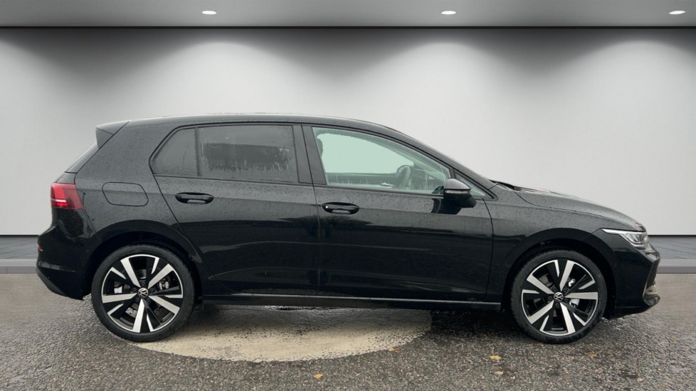 Used Volkswagen Golf 2025 for sale - 76474924: Photo 2
