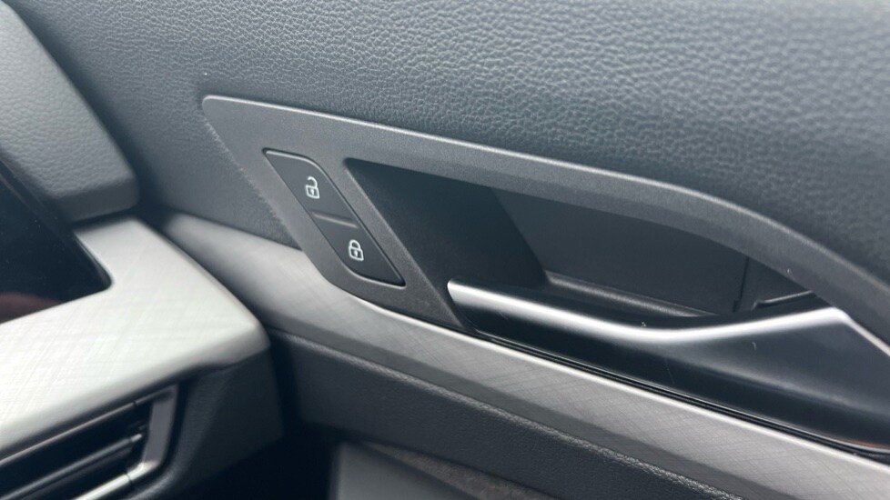 Used Volkswagen Golf 2025 for sale - 76474924: Photo 47