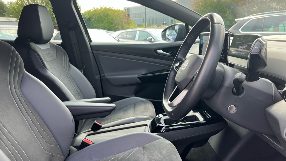 Used Volkswagen ID.4 2023 for sale - 76428285: Photo 26