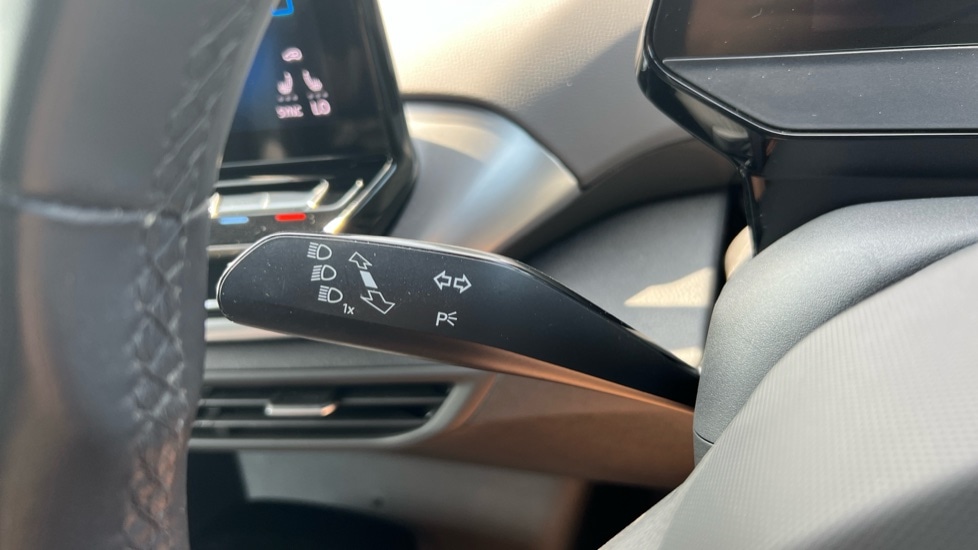 Used Volkswagen ID.4 2023 for sale - 76428285: Photo 33