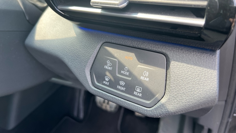 Used Volkswagen ID.4 2023 for sale - 76428285: Photo 45