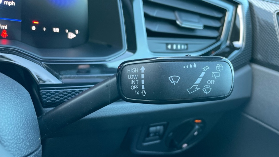 Used Volkswagen Polo 2025 for sale - 77036003: Photo 32