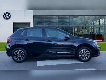 Used Volkswagen Polo 2025 for sale - 77036003: Photo