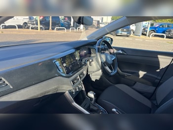 Used Volkswagen Polo 2023 for sale - 75943009: Photo 2