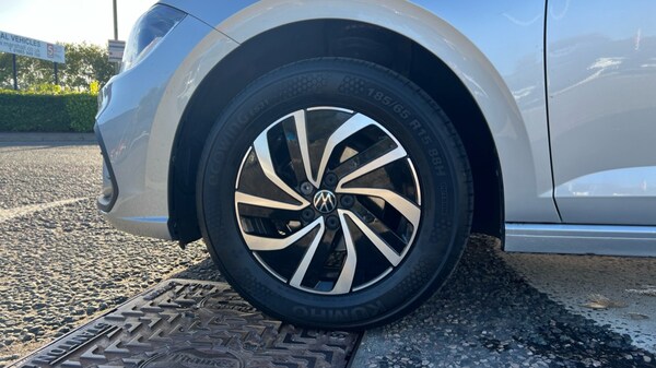 Used Volkswagen Polo 2023 for sale - 75943009: Photo 5