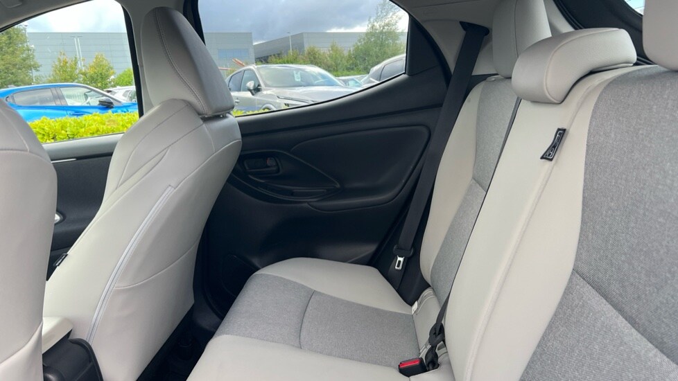 Used Toyota Yaris 2023 for sale - 75758866: Photo 14