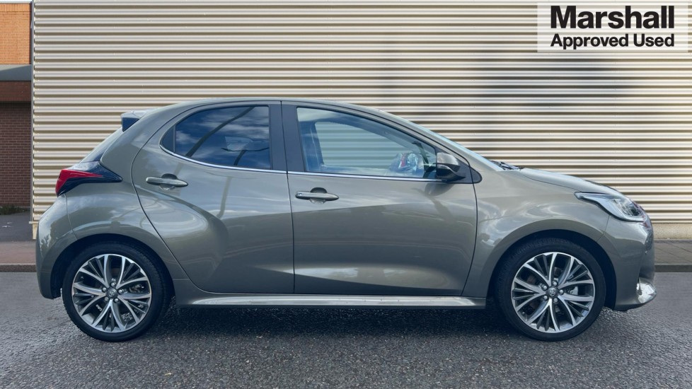 Used Toyota Yaris 2023 for sale - 75758866: Photo 2