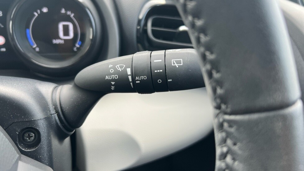 Used Toyota Yaris 2023 for sale - 75758866: Photo 24