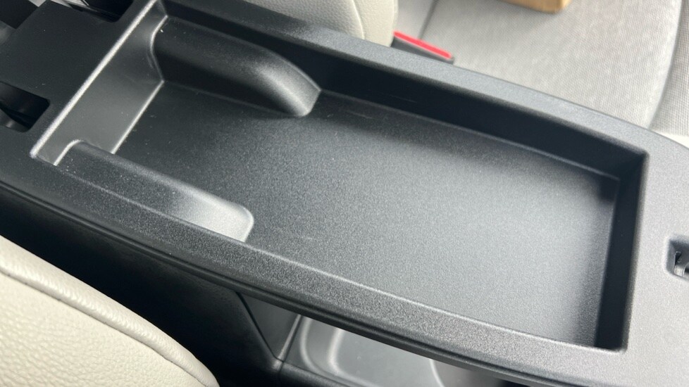 Used Toyota Yaris 2023 for sale - 75758866: Photo 41