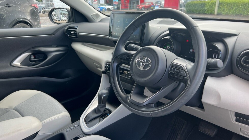 Used Toyota Yaris 2023 for sale - 75758866: Photo 9