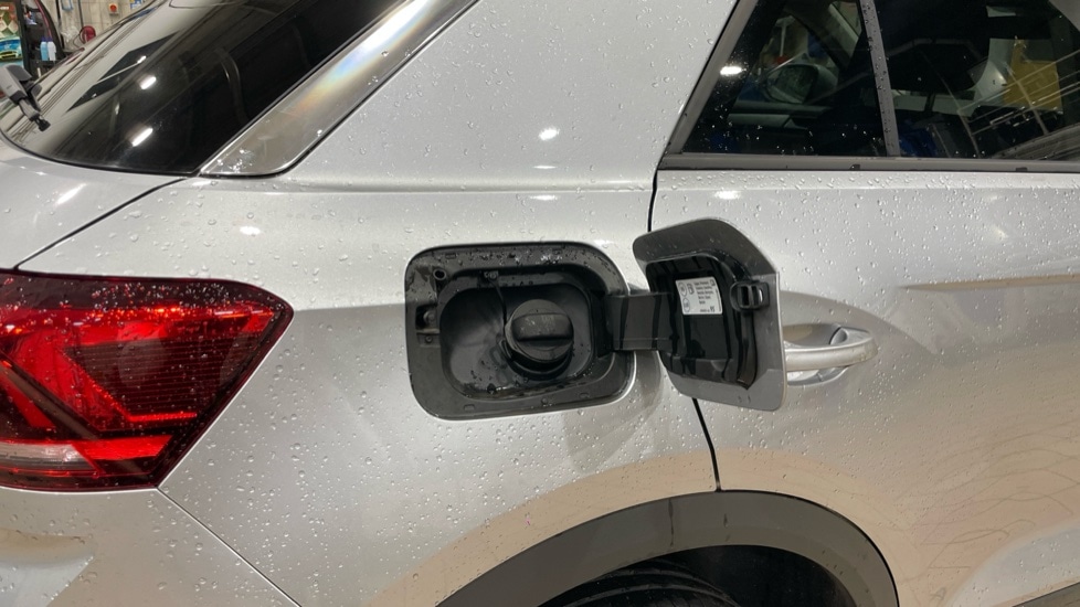 Used Volkswagen T-Roc 2025 for sale - 76842051: Photo 29