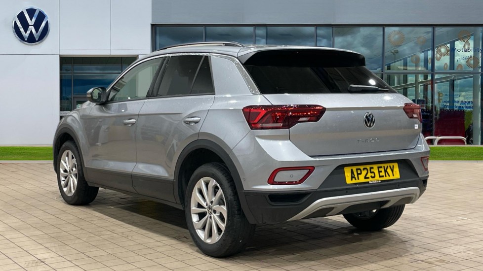 Used Volkswagen T-Roc 2025 for sale - 76842051: Photo 3