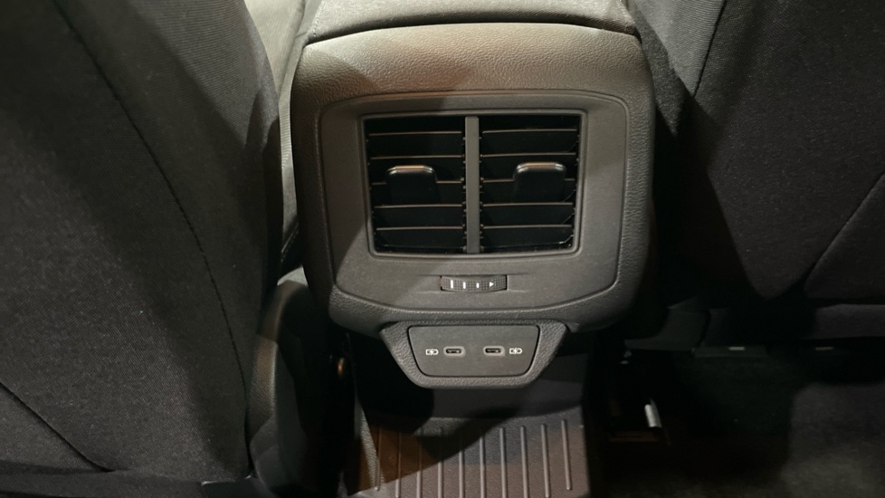 Used Volkswagen T-Roc 2025 for sale - 76842051: Photo 34