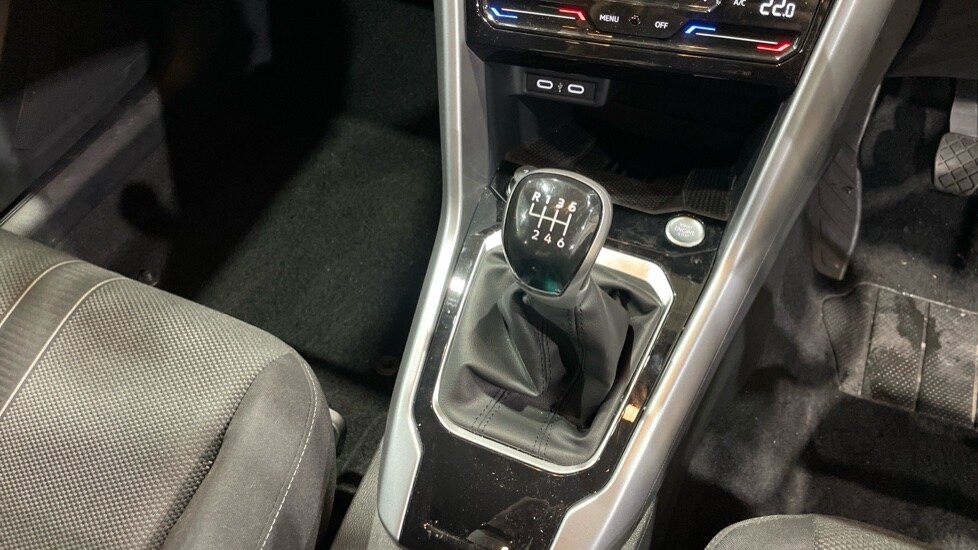 Used Volkswagen T-Roc 2025 for sale - 76842051: Photo 36