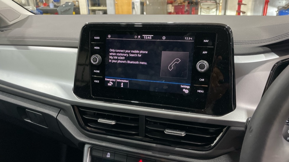 Used Volkswagen T-Roc 2025 for sale - 76842051: Photo 48