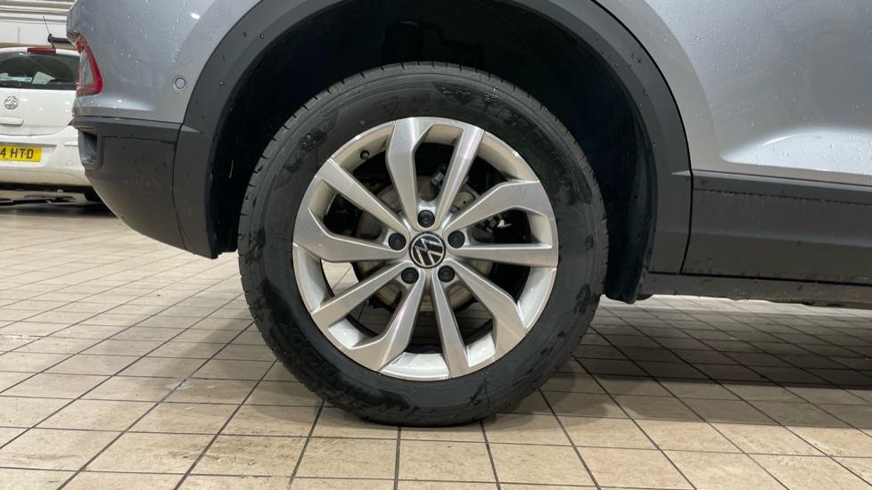 Used Volkswagen T-Roc 2025 for sale - 76842051: Photo 5