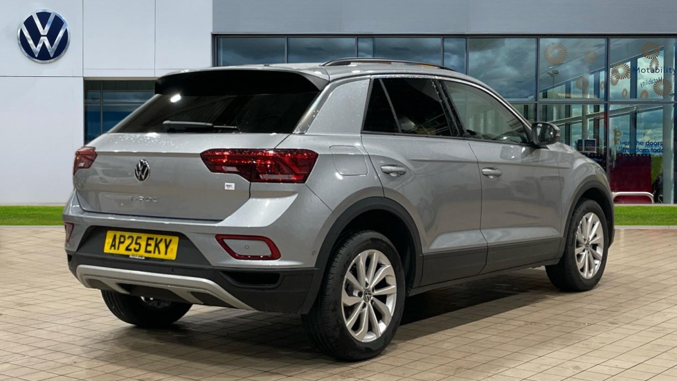 Used Volkswagen T-Roc 2025 for sale - 76842051: Photo 8
