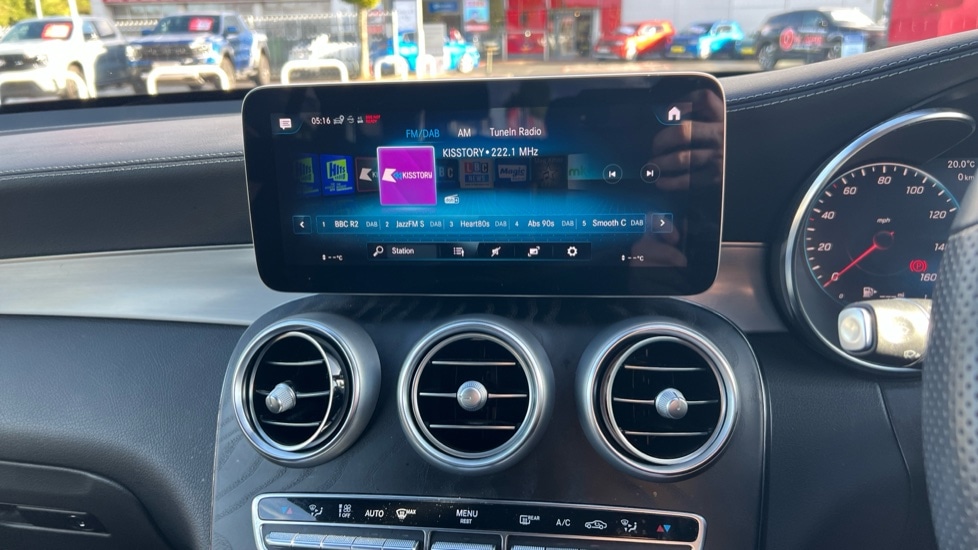 Used Mercedes-Benz GLC 2022 for sale - 76420569: Photo 12