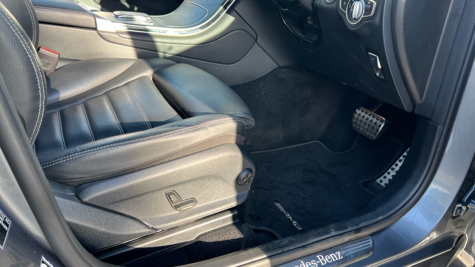 Used Mercedes-Benz GLC 2022 for sale - 76420569: Photo 32