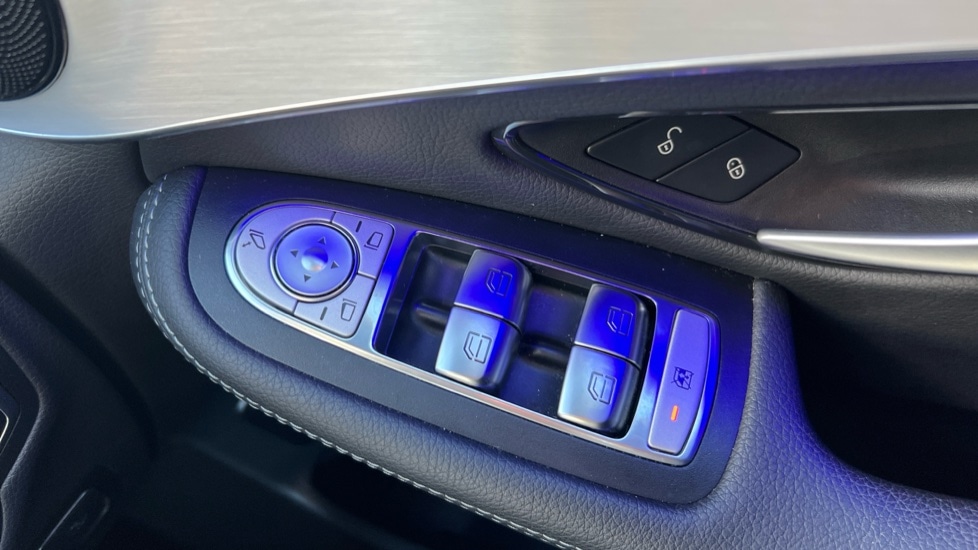 Used Mercedes-Benz GLC 2022 for sale - 76420569: Photo 39