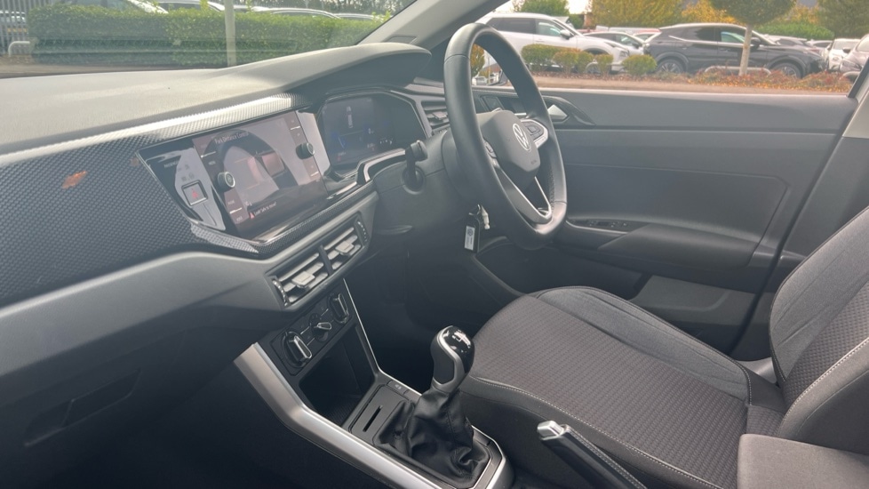 Used Volkswagen Polo 2022 for sale - 76851222: Photo 2