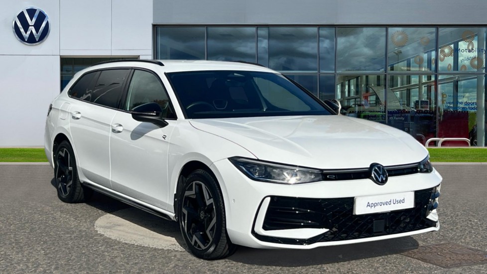 Used Volkswagen Passat 2024 for sale - 76086885: Photo 1