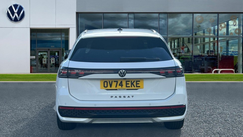 Used Volkswagen Passat 2024 for sale - 76086885: Photo 11