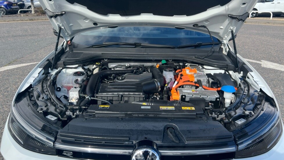 Used Volkswagen Passat 2024 for sale - 76086885: Photo 17