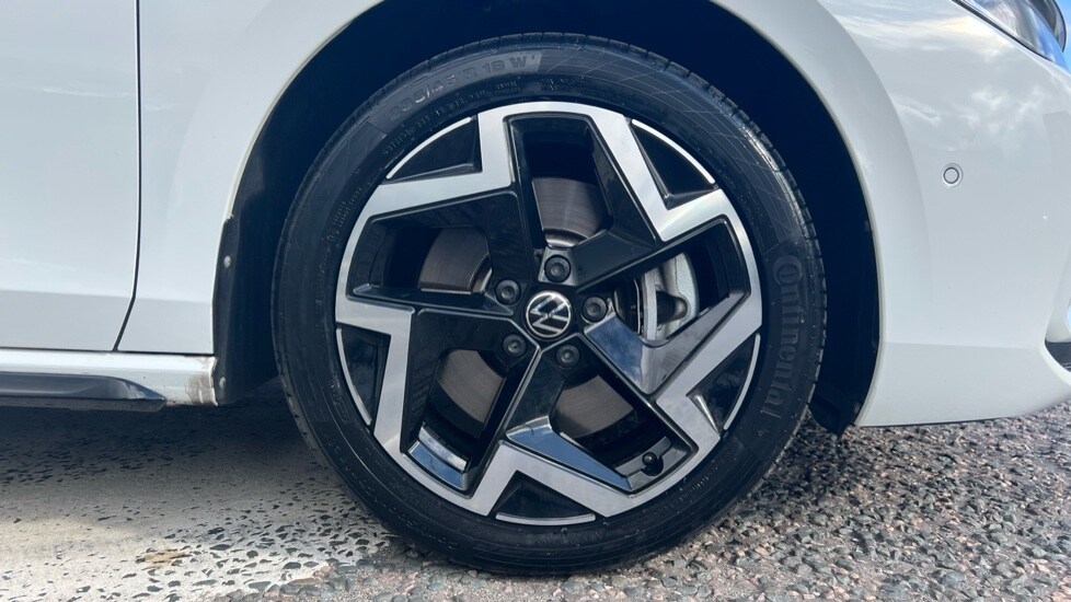 Used Volkswagen Passat 2024 for sale - 76086885: Photo 18