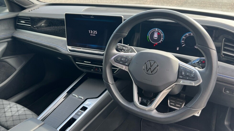 Used Volkswagen Passat 2024 for sale - 76086885: Photo 27