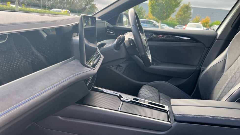 Used Volkswagen Passat 2024 for sale - 76086885: Photo 28