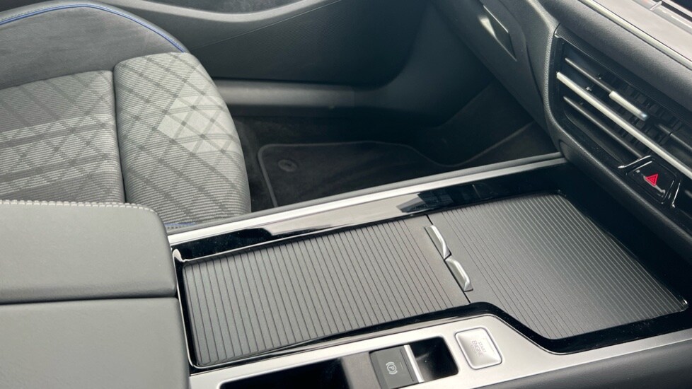 Used Volkswagen Passat 2024 for sale - 76086885: Photo 35