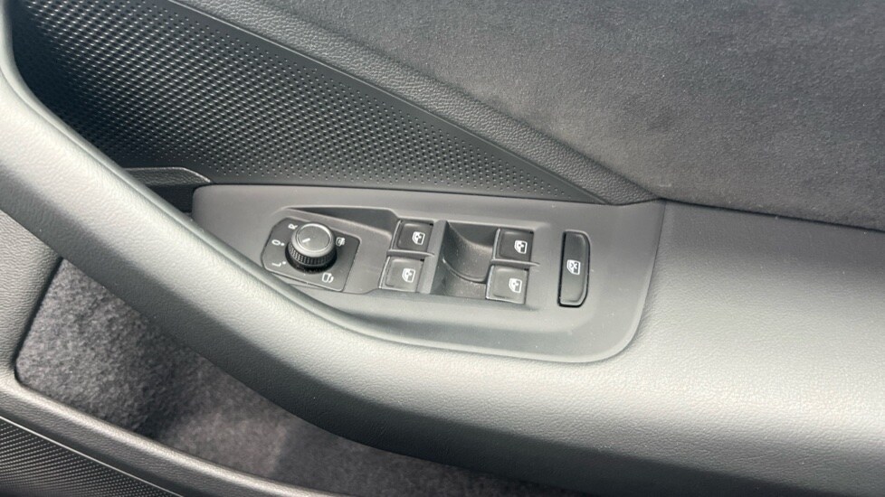 Used Volkswagen Passat 2024 for sale - 76086885: Photo 37