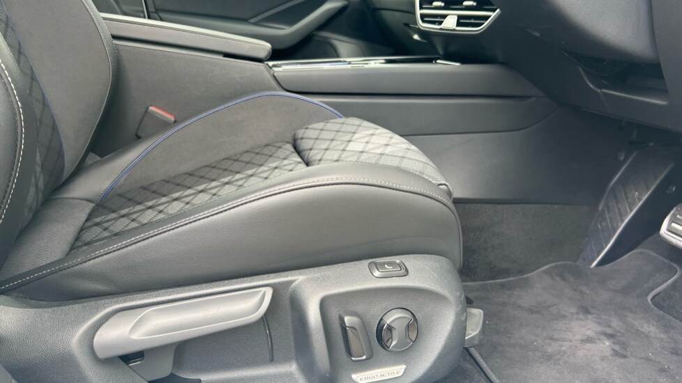 Used Volkswagen Passat 2024 for sale - 76086885: Photo 39