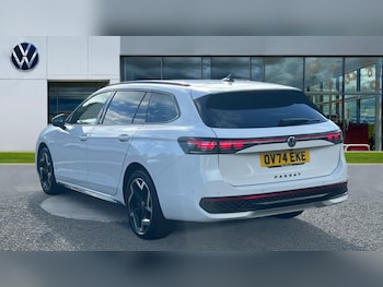 Used Volkswagen Passat 2024 for sale - 76086885: Photo 3
