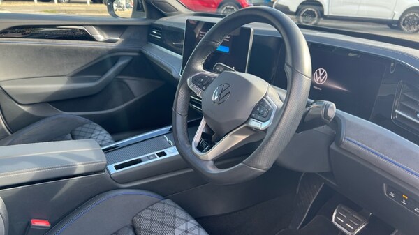 Used Volkswagen Passat 2024 for sale - 76086885: Photo 6