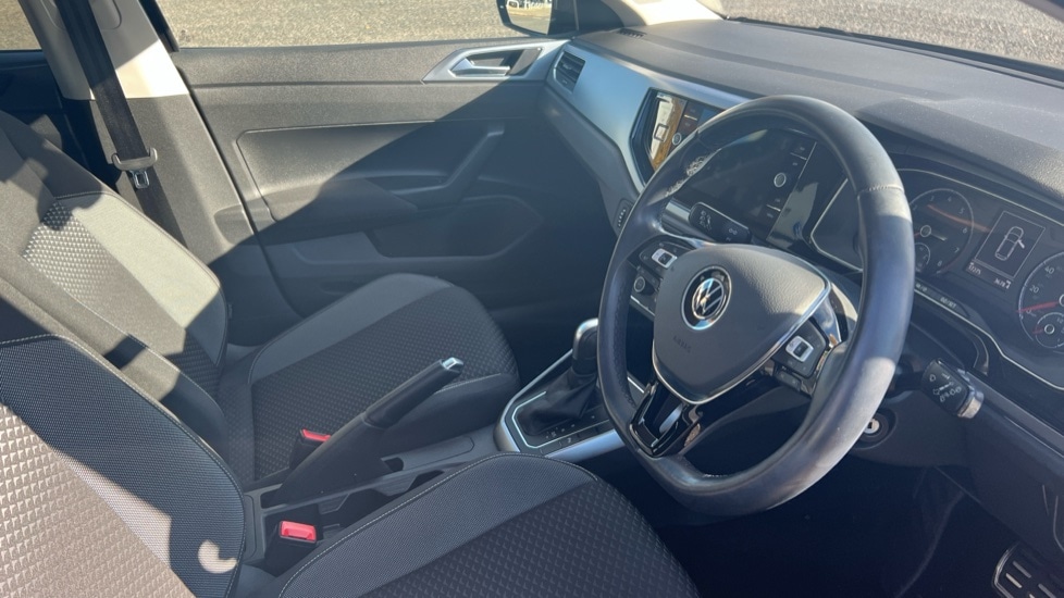 Used Volkswagen Polo 2021 for sale - 76851185: Photo 2