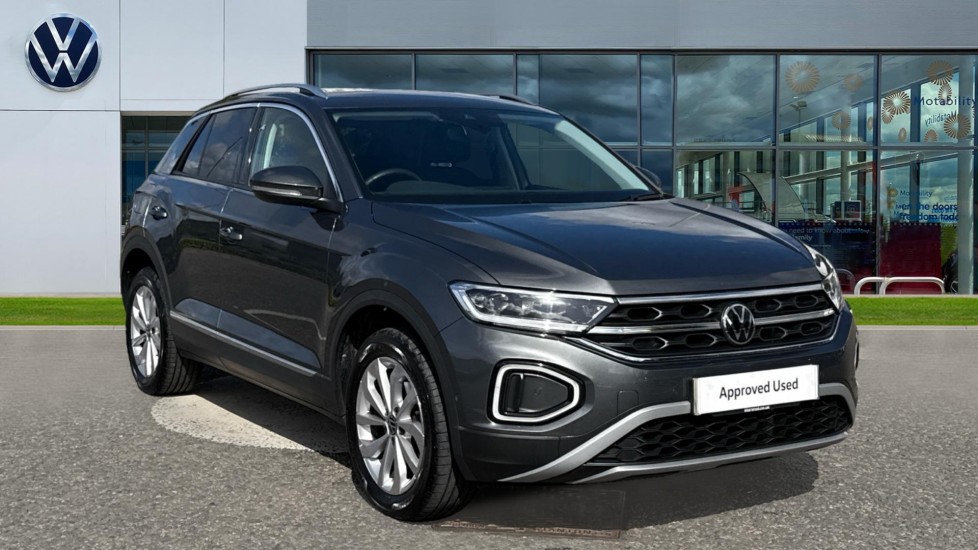 Used Volkswagen T-Roc 2023 for sale - 76096023: Photo 1