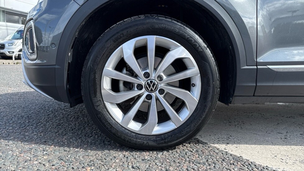 Used Volkswagen T-Roc 2023 for sale - 76096023: Photo 18