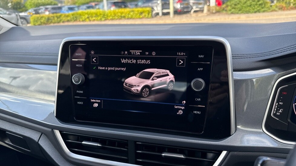 Used Volkswagen T-Roc 2023 for sale - 76096023: Photo 23