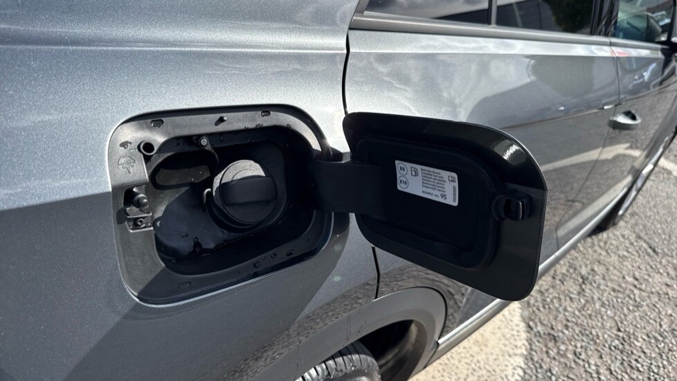 Used Volkswagen T-Roc 2023 for sale - 76096023: Photo 29