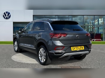 Used Volkswagen T-Roc 2023 for sale - 76096023: Photo 3