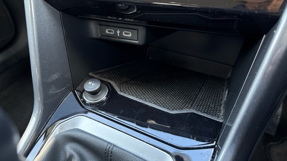 Used Volkswagen T-Roc 2023 for sale - 76096023: Photo 47